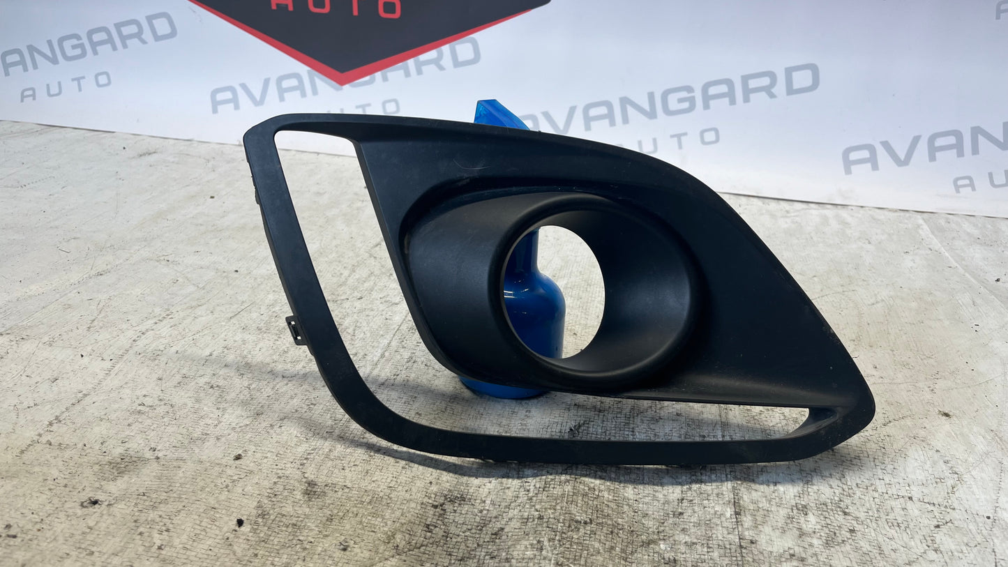 Suzuki Swift 15- дясна решетка за халоген