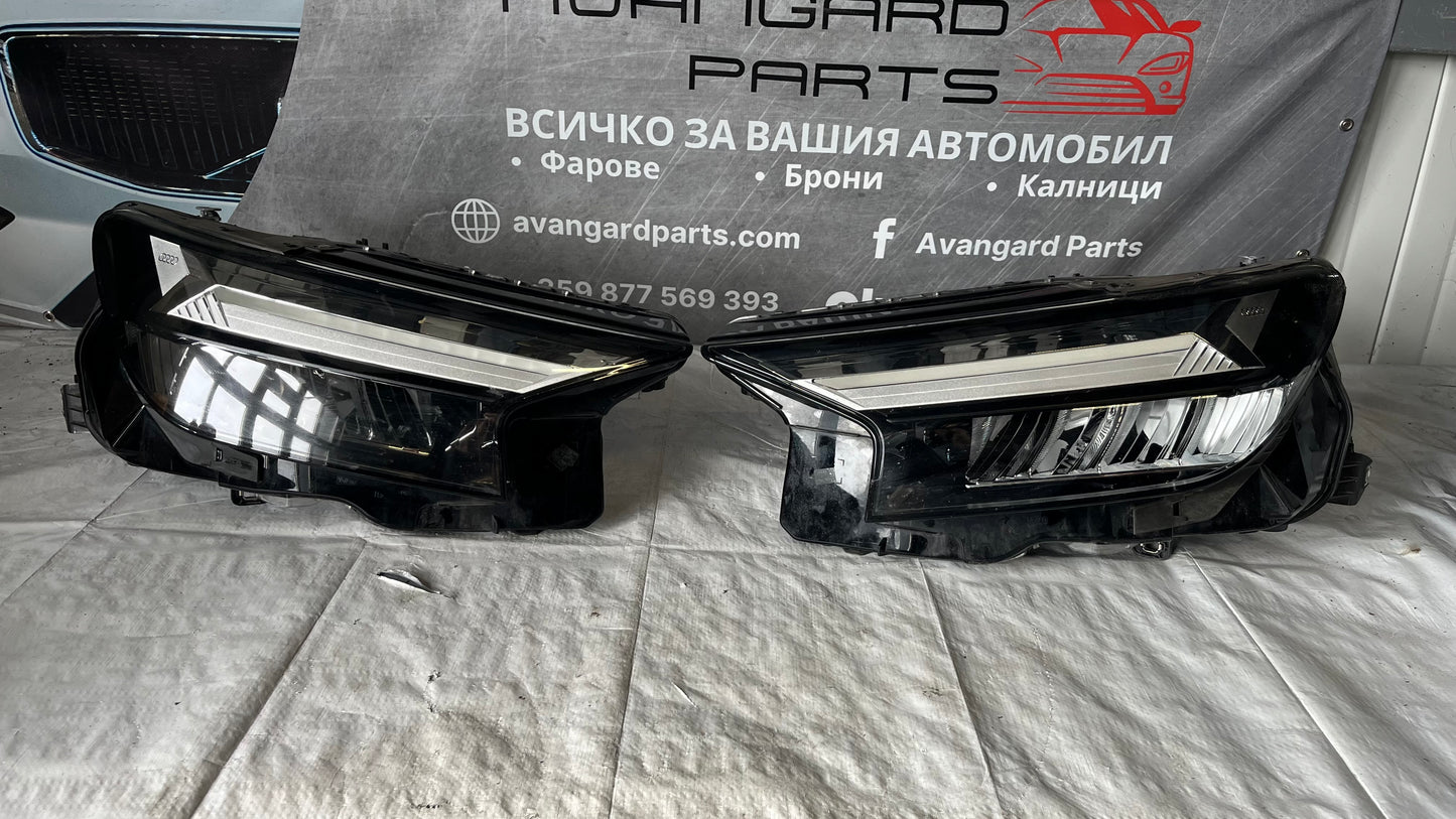 Ляв и десен фар Audi Q4 E-Tron 2022-