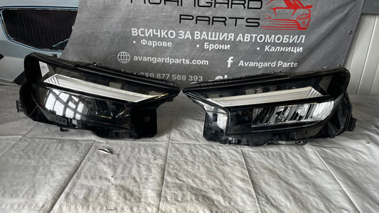Ляв и десен фар Audi Q4 E-Tron 2022-