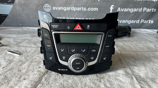 Панел климатроник Hyundai i30