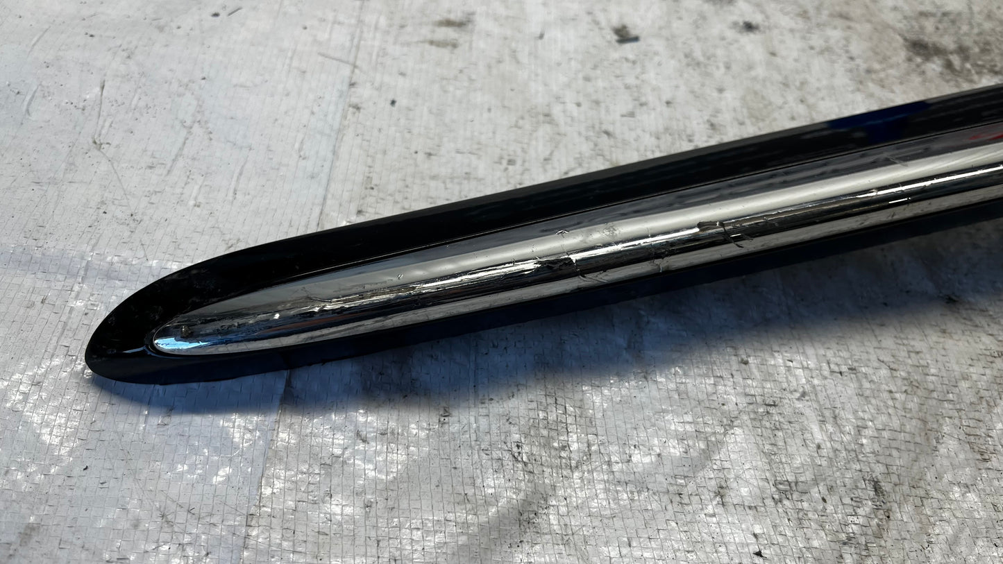 Mercedes A W177 предна лайстна