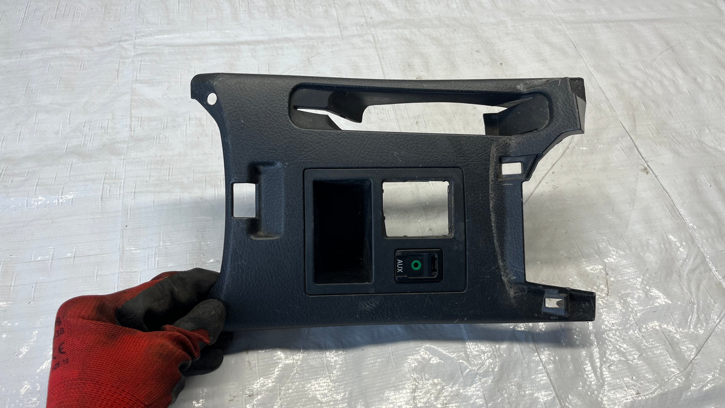 Toyota RAV4 4 централна лайстна