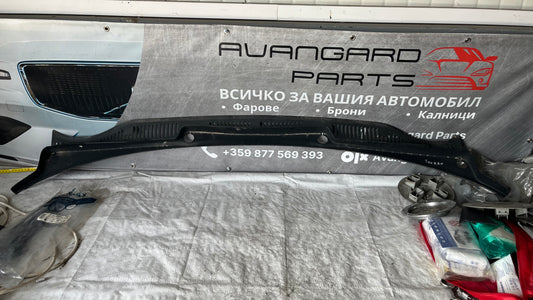 Volkswagen Touran 1 решетка под чистачки