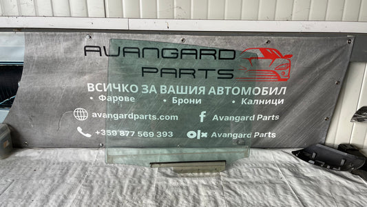 Toyota Yaris 2 стъкло задно ляво