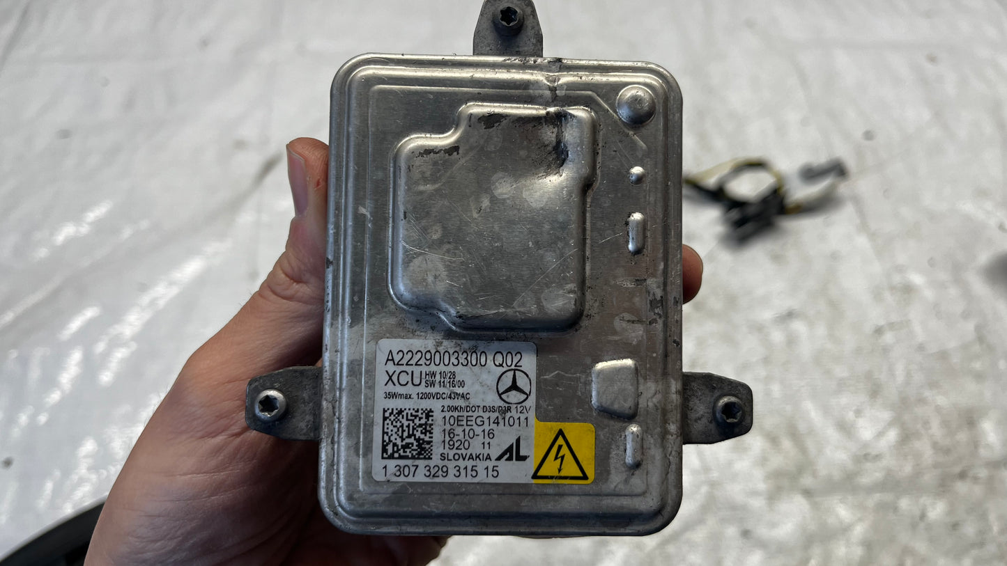 Mercedes GLA баласт D3S ксенон фар