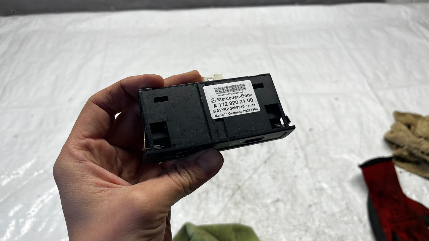 Mercedes CLS модул с USB