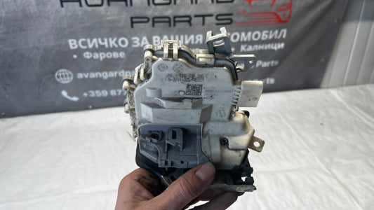 Audi A4 задна дясна брава