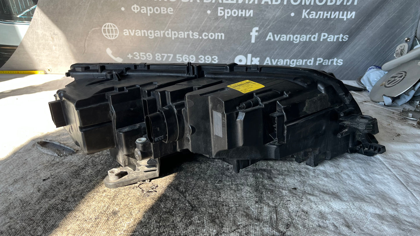 Skoda Octavia 2018- ляв фар