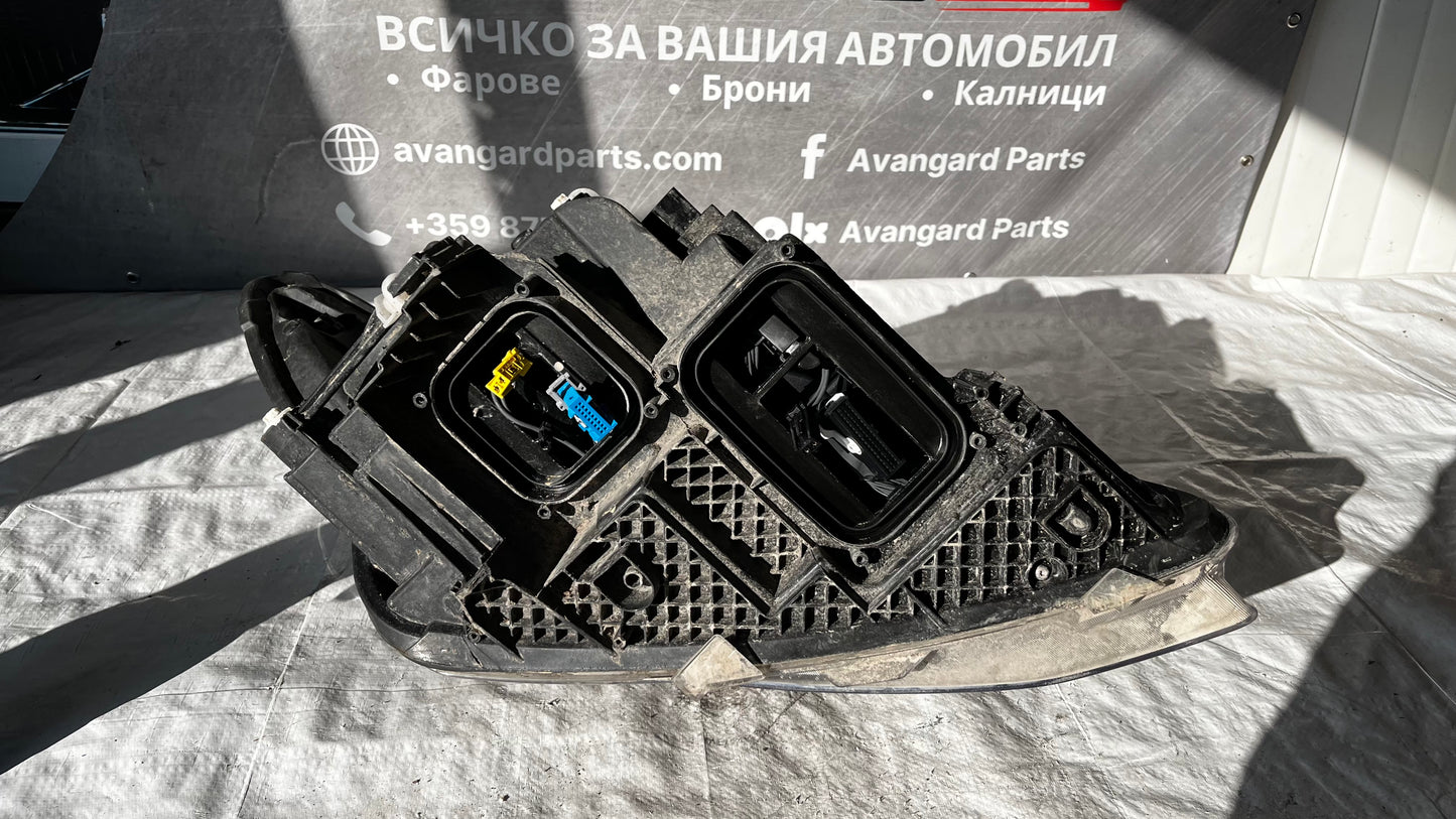 Mercedes Vito 16- ляв фар