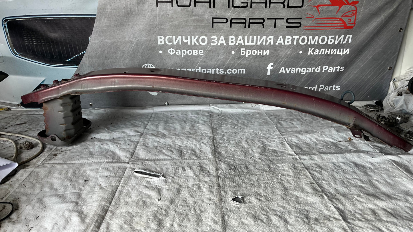 Греда предна броня Toyota Yaris 3 2011-