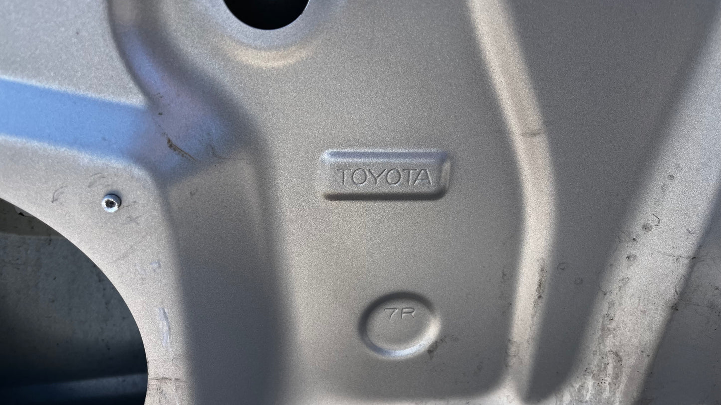 Предна дясна врата Toyota CH-R 2016-2023