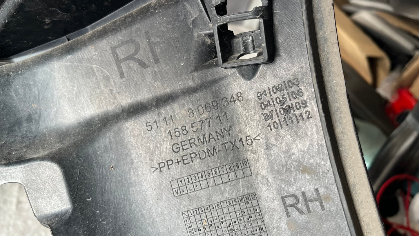 BMW 3 G20/G21 дясна основа за предна броня