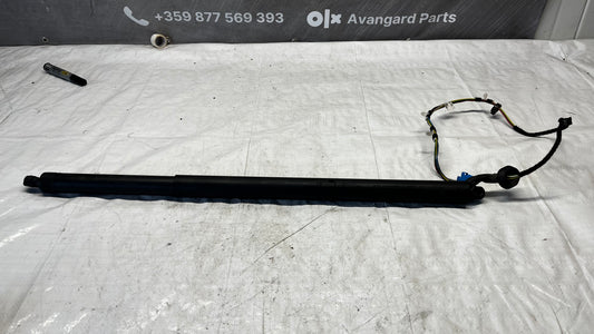 Mercedes GLA X156 амортисьор багажник