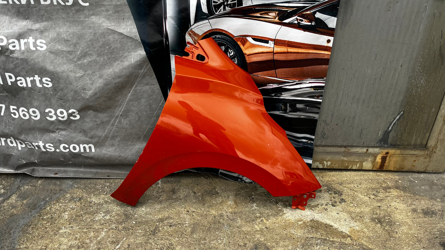 Nissan Micra K14 десен калник