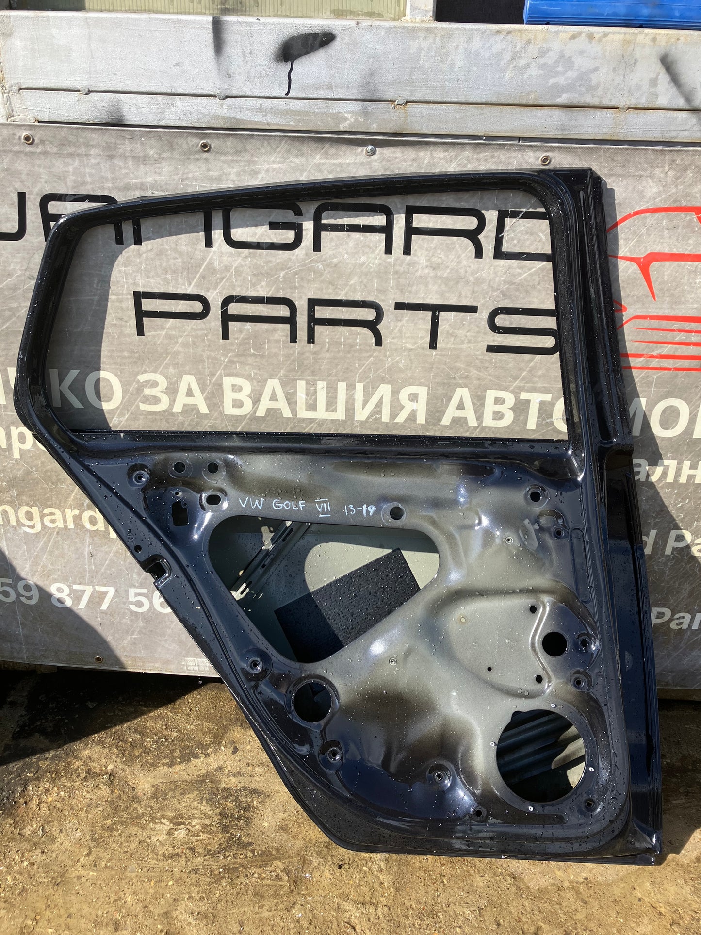 Задна лява врата за VW Golf 7