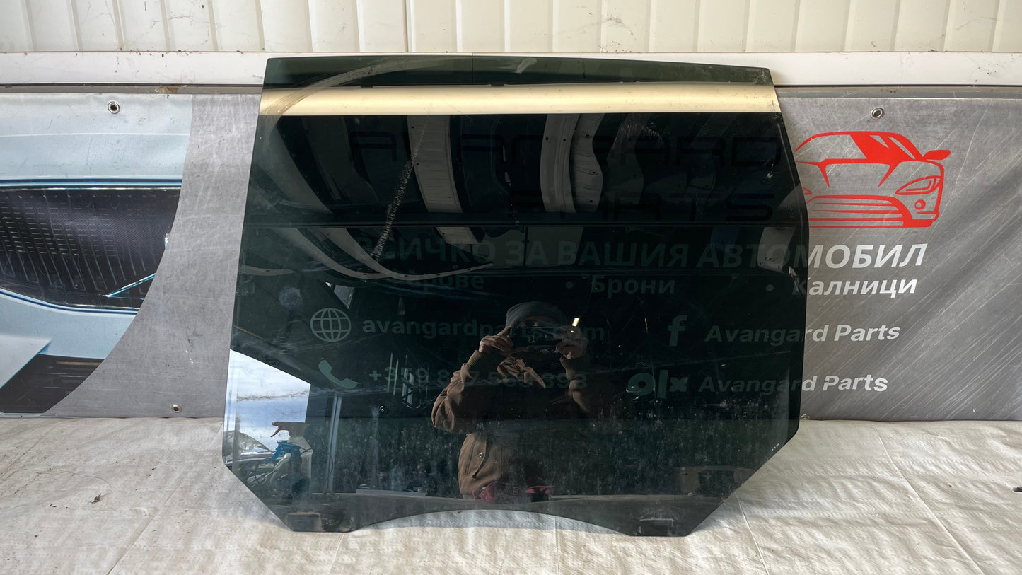 Ford Kuga 1 задно ляво стъкло