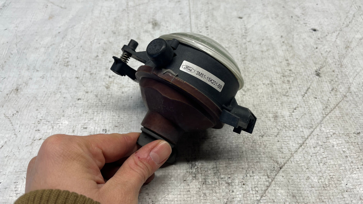 Ford Kuga 1 халоген