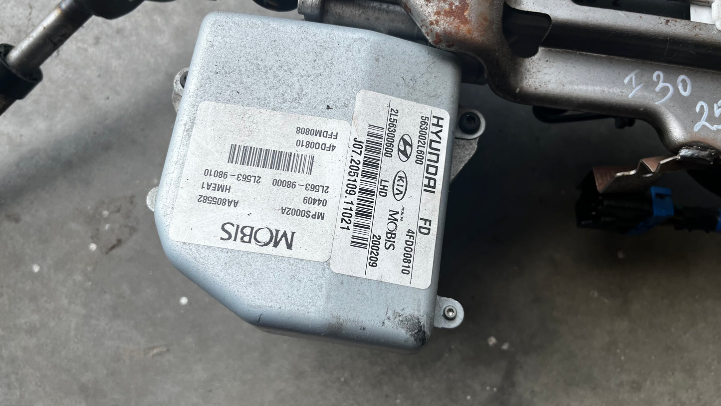 Hyundai i30 Lift 07- 1.4 кормилна рейка