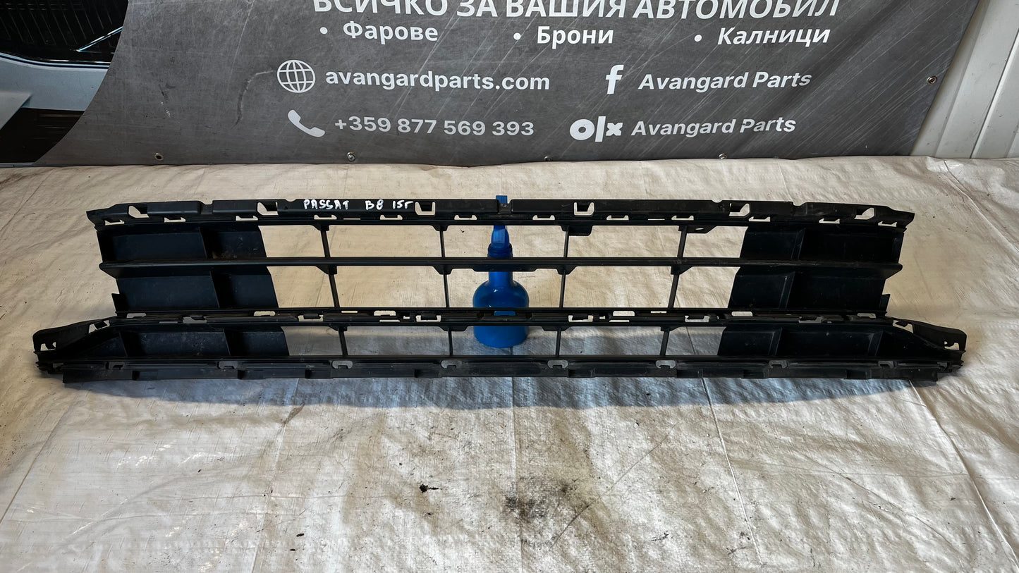 Volkswagen Passat 2015- решетка