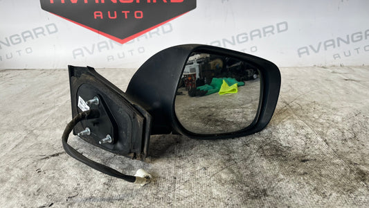 Toyota Yaris 1 дясно огледало