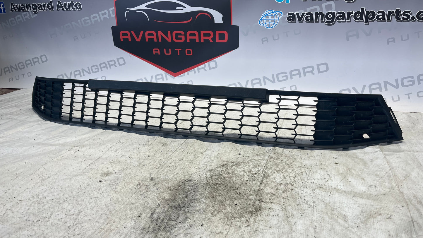 Skoda Fabia 4 предна решетка