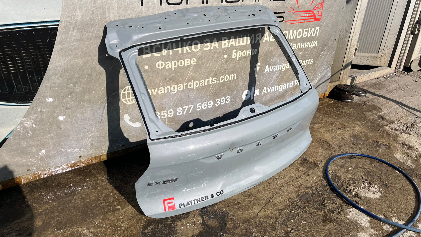 Багажна врата Volvo XC40 2018-2022