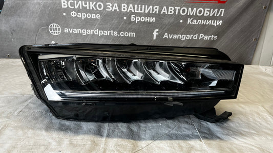 Skoda Octavia 4 десен фар