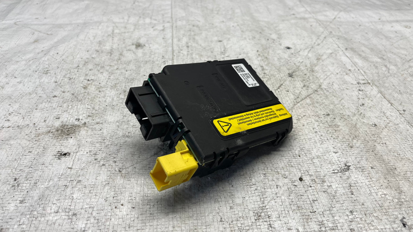 Volkswagen Golf 4 модул волан