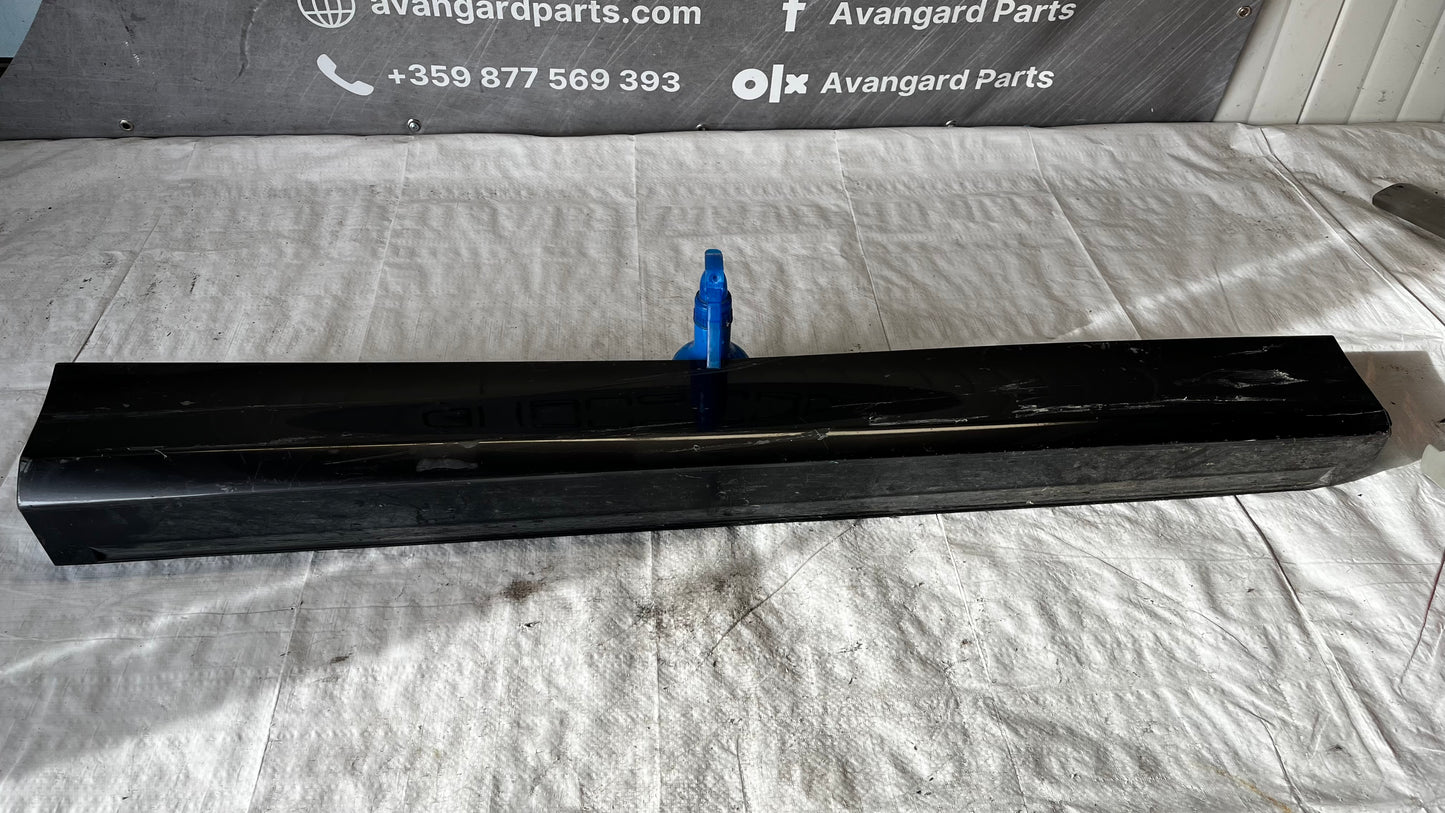 Mazda CX30 декоративна лайстна за предна дясна врата