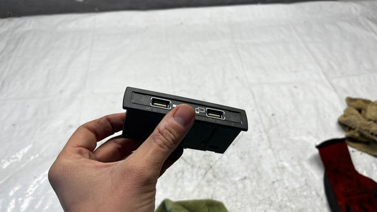 Mercedes CLS модул с USB