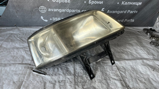 Десен фар Volkswagen Transporter T5