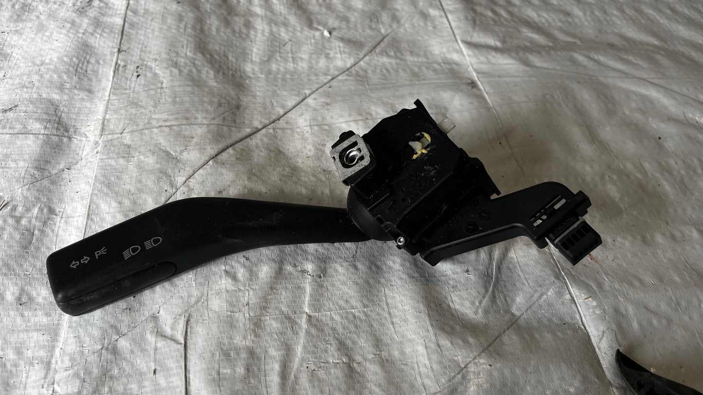 Volkswagen Golf 5 лостче мигачи