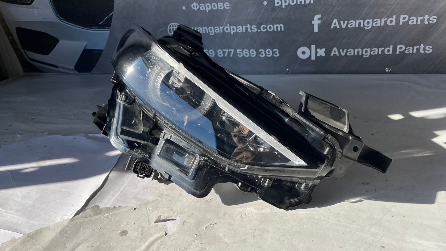 Десен фар Mazda 3 2019-