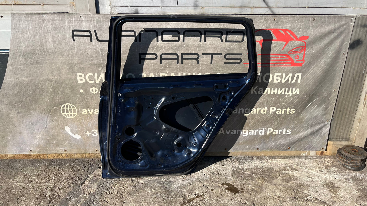 Задна дясна врата VW Passat B8 2014-2022 комби