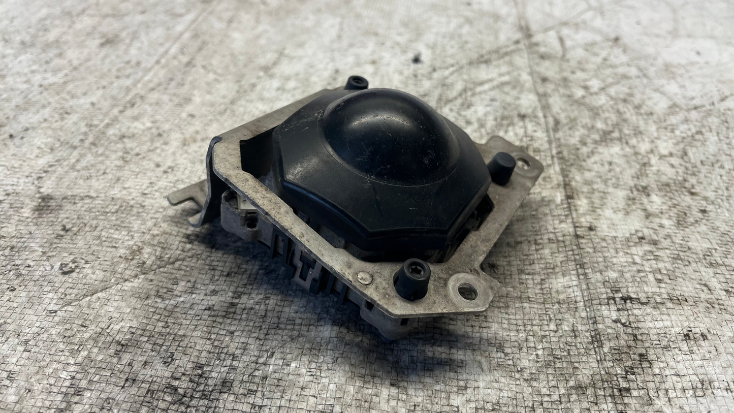 Audi A4 B9 дистроник