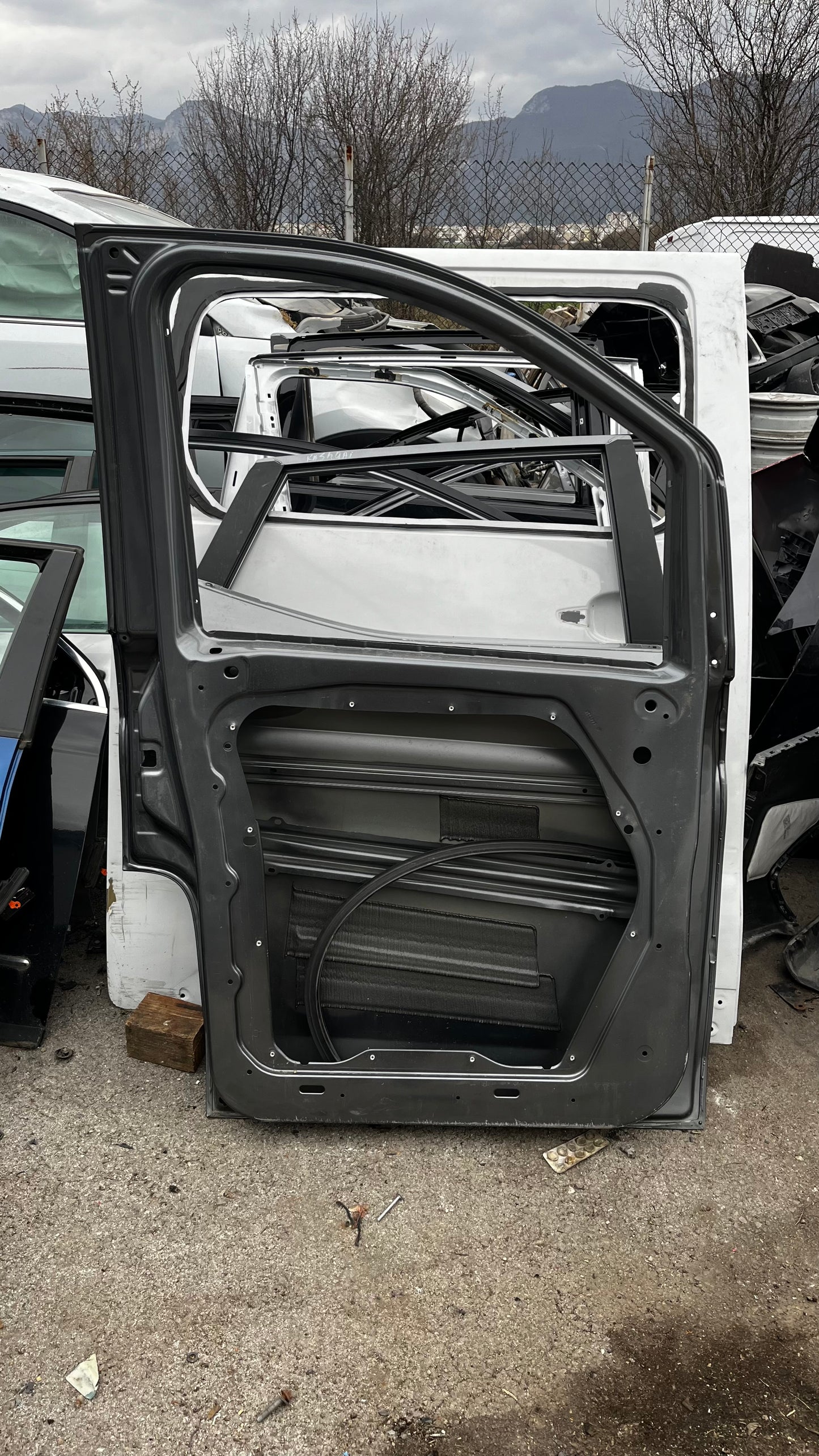 Mercedes Vito предна лява врата