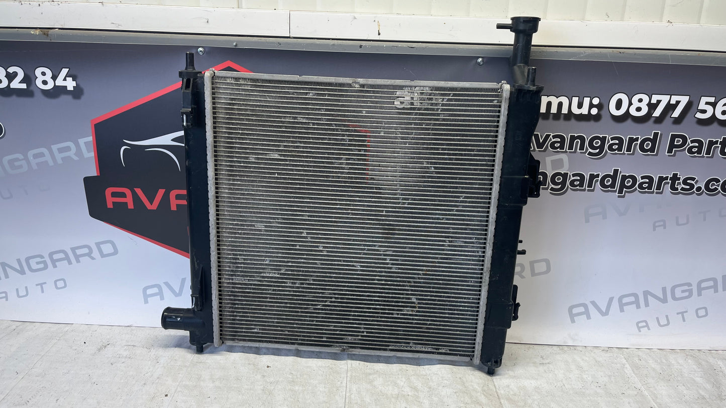 Hyundai i10 радиатор