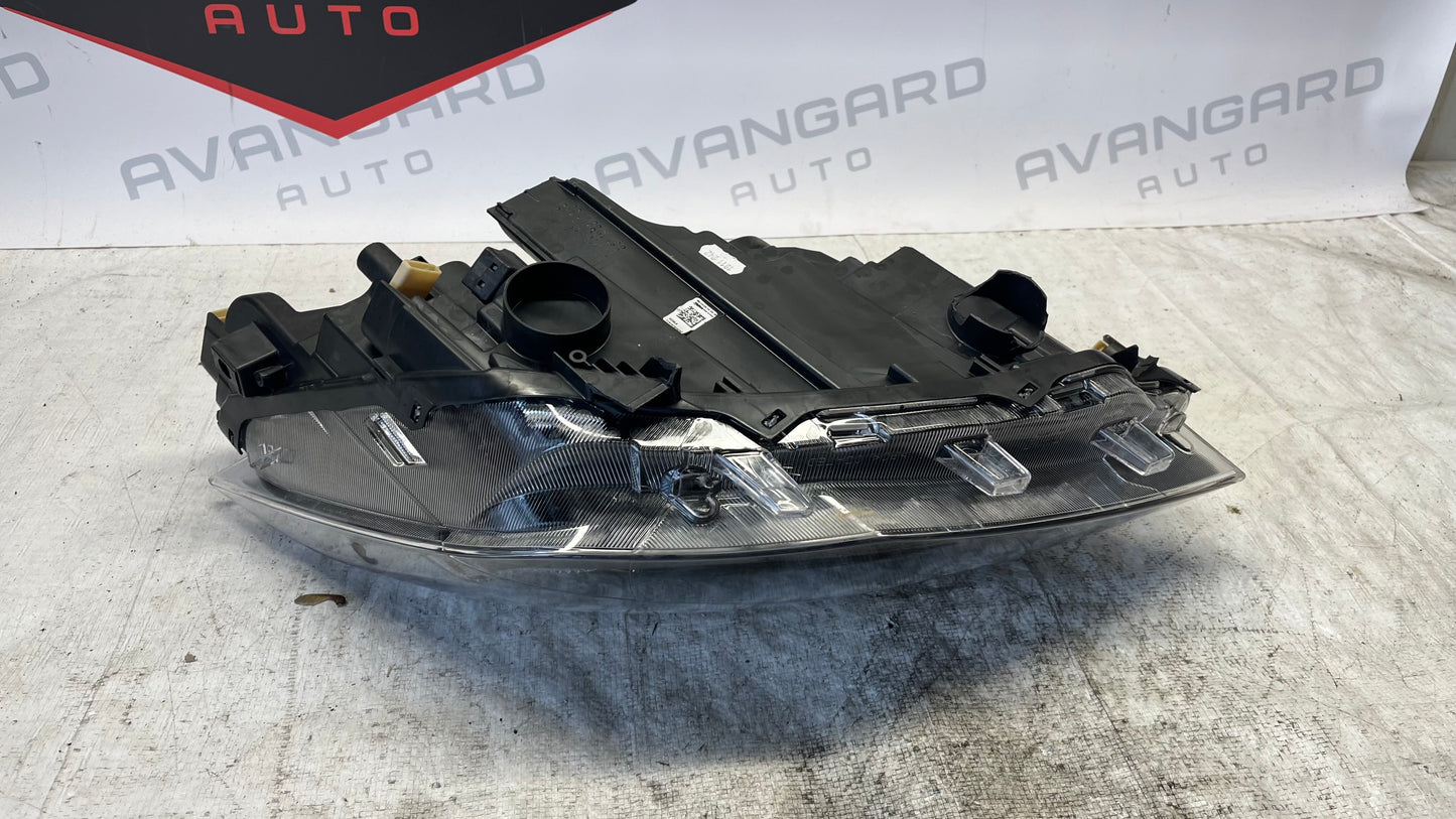 Seat Ibiza 5 Lift десен фар