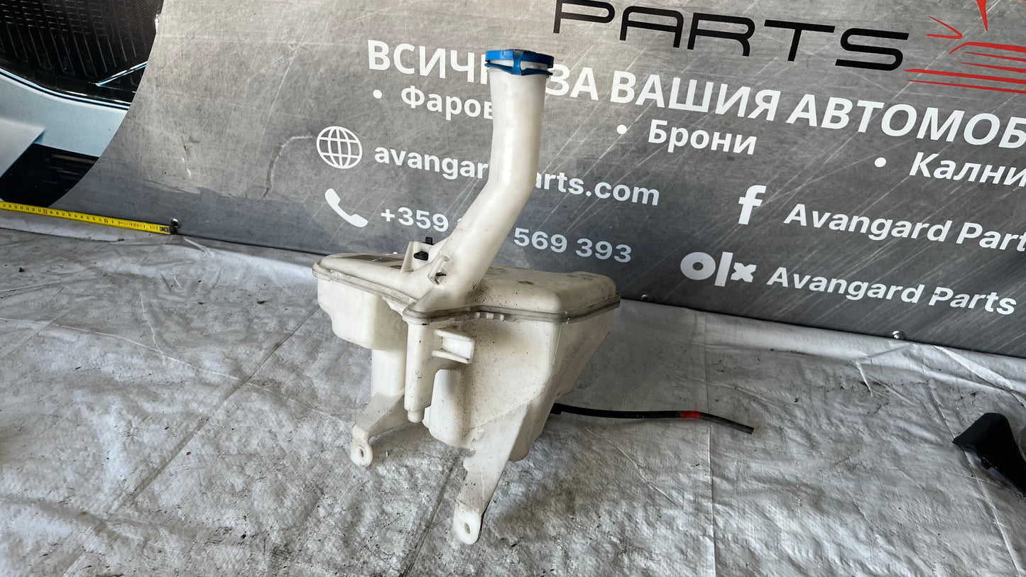 Toyota Yaris 2005- казанче чистачки