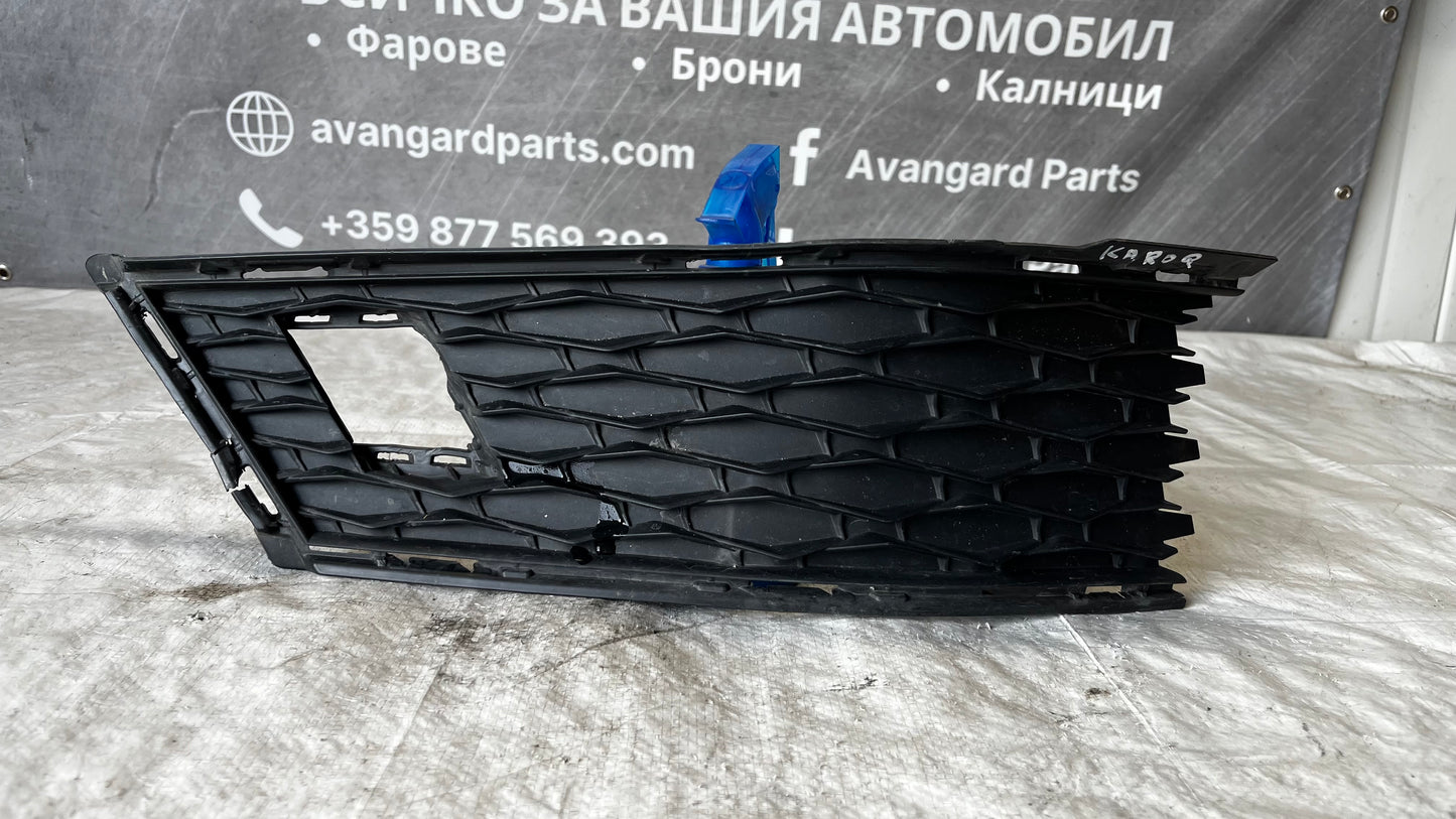 Skoda Karoq 21- дясна част от предна решетка