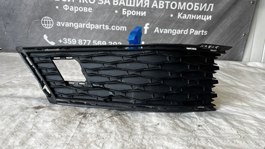 Skoda Karoq 21- дясна част от предна решетка