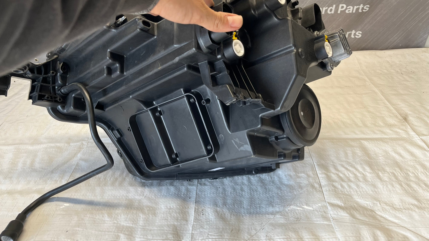 Skoda Karoq 17- десен фар