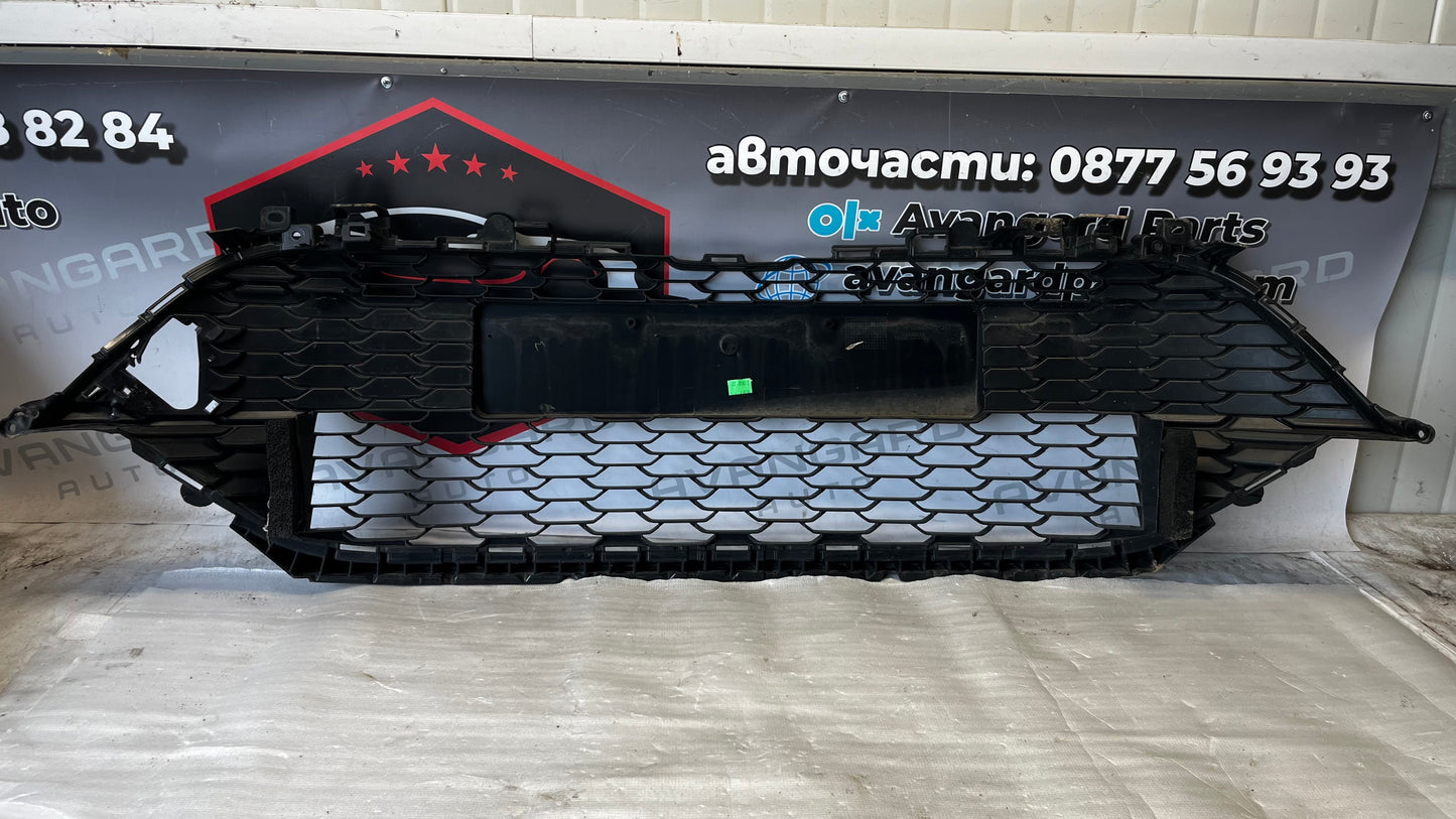 Toyota Corolla E210 решетка