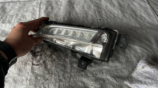 Suzuki Vitara 15- лява дневна светлина