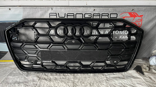 Audi A6 C8 предна решетка