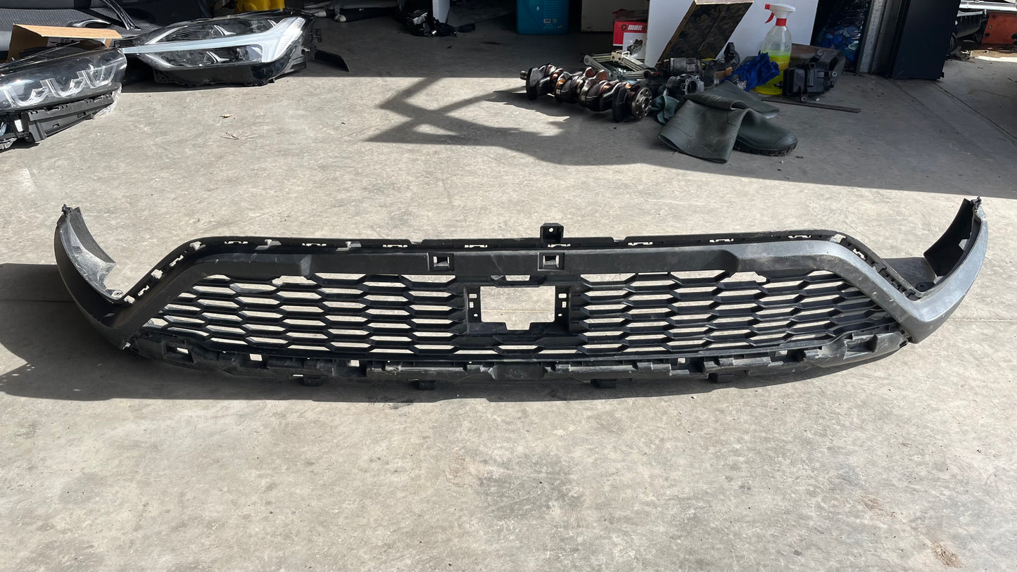 Dacia Sandero Stepway 21- добавка предна броня