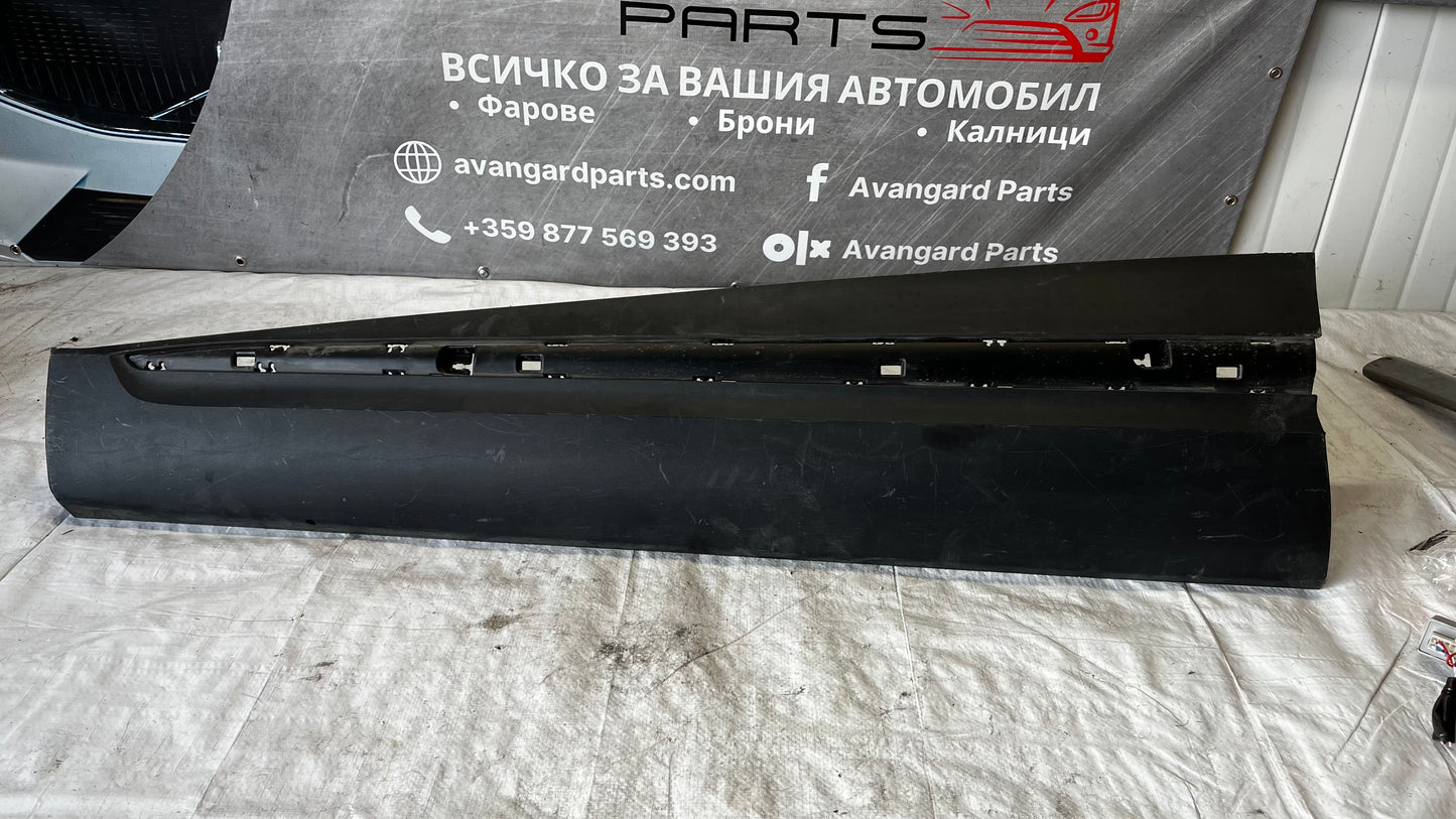 Skoda Kodiaq декоративна лайстна на предна лява врата