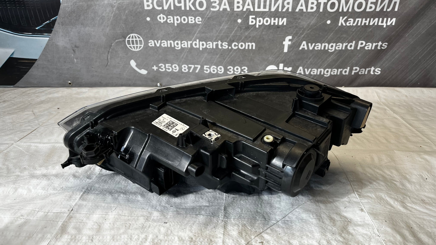 Volkswagen Polo 2G десен фар