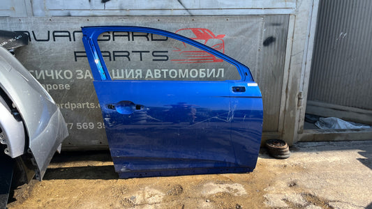 Предна дясна врата Renault Clio 5