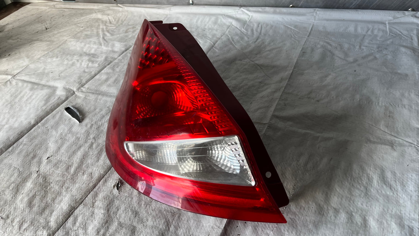 Ляв стоп Ford Fiesta 2009